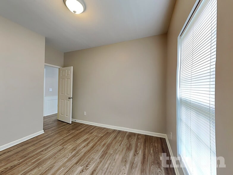 Building Photo - 2316 Wexford Way