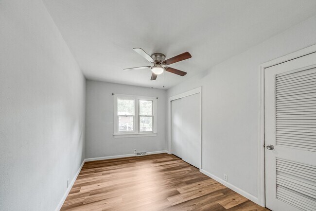 Building Photo - Move-In Ready 4 Bedroom Home in the Heart of Champaign
