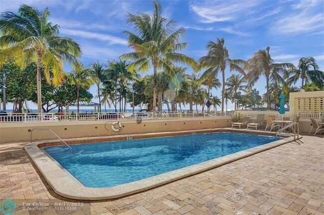 Building Photo - 133 N Pompano Beach Blvd