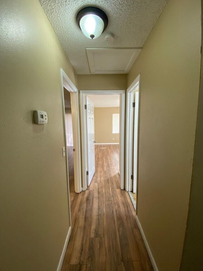 Building Photo - 181 Rebecca Ln
