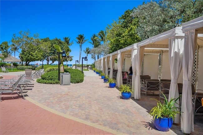 Building Photo - 3001 S Ocean Dr