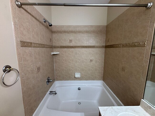 Building Photo - 3421 Cherry Ridge Rd