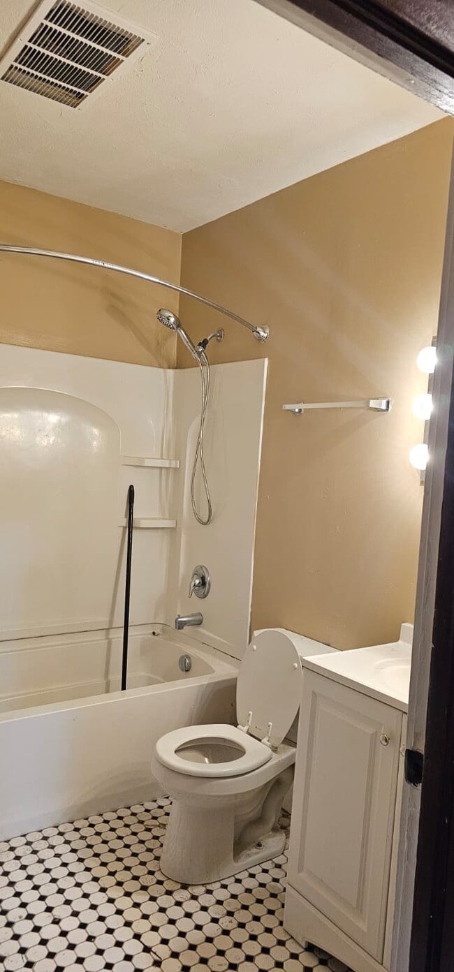 Building Photo - 7511 Indiana Ave