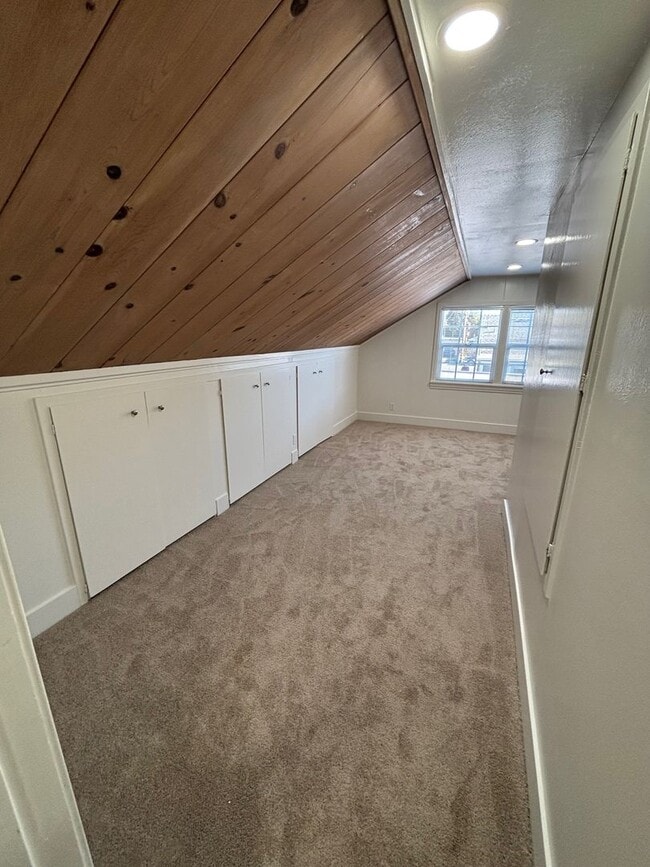 Building Photo - 2 bedroom 1 bathroom ADU located in Northeast Santa Rosa