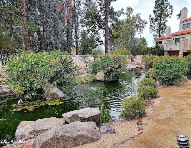 Building Photo - 10080 E Mountainview Lake Dr
