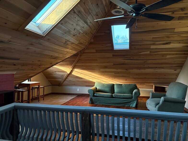 Building Photo - 920 Lafayette Ave