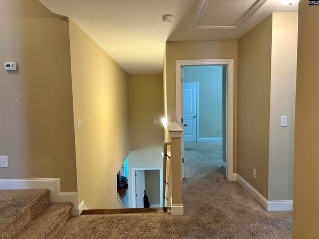 Building Photo - 105 High Bluff Ln
