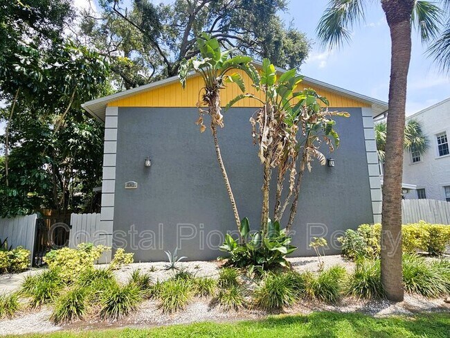 Building Photo - 504 S Westland Ave