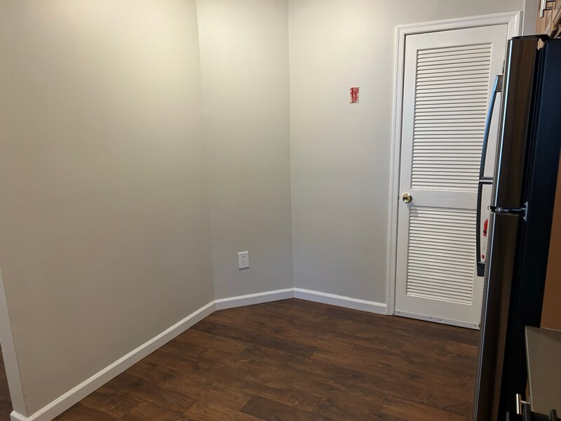 Building Photo - 149 Tulip Ln