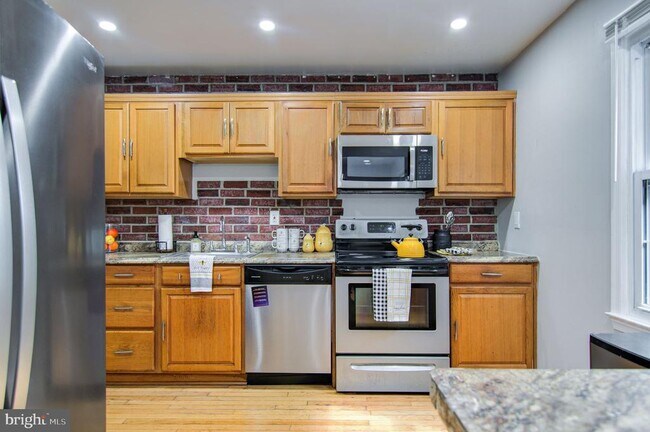 Building Photo - 7763 Durer Ct