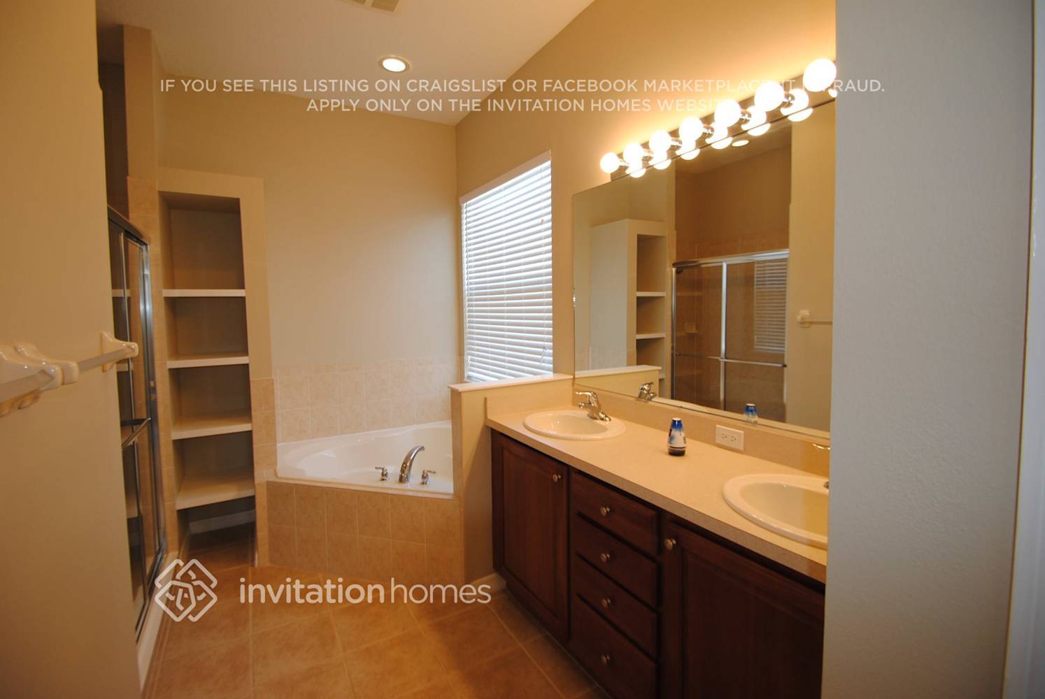 Building Photo - 11465 56th St Cir E