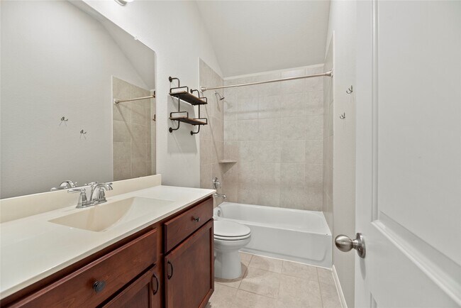 Building Photo - 31222 Pinebrook Falls Ln