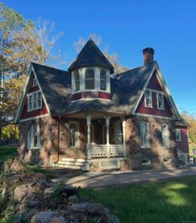 Building Photo - 594 S Brooksvale Rd