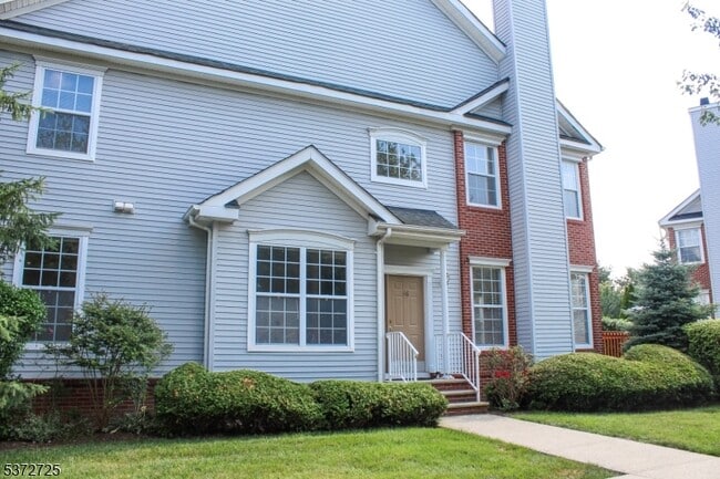 Building Photo - 46 Gordon Cir