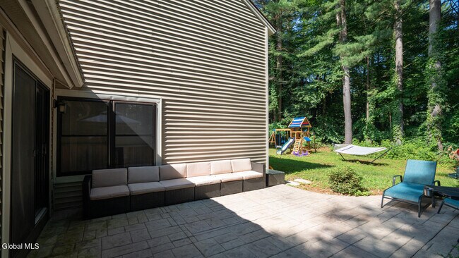 Building Photo - 64 Meadow Rue Pl