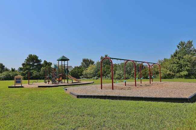 Building Photo - COMPLETELY Updated & Ready 08-21-26!! Sparkling Community Pool - Pet Friendly - Fenced Backyard!