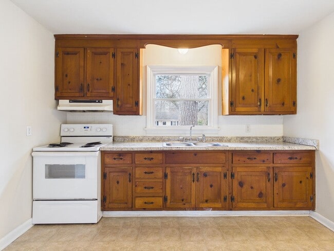 Building Photo - 1018 Barlen Dr