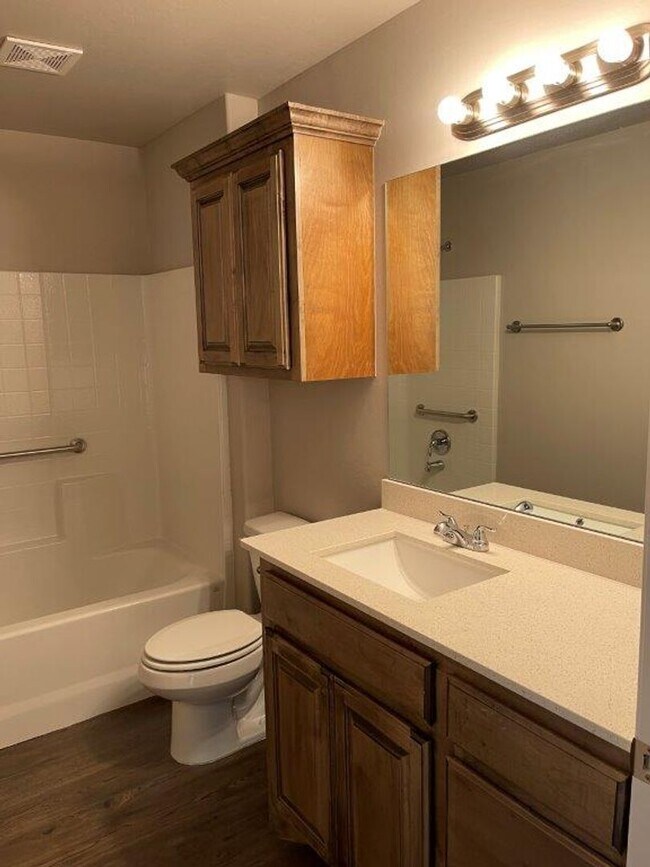 Building Photo - 500 off your move in before June 1st !  55...