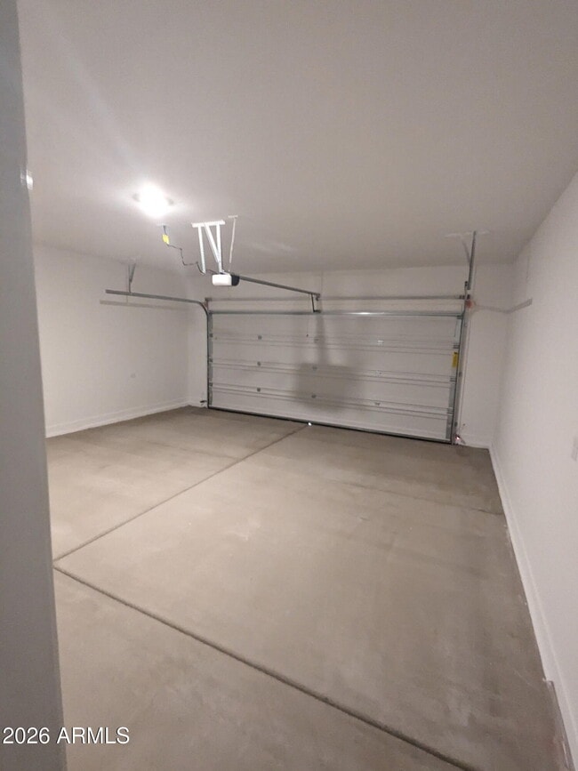 Building Photo - 39990 W Sunland Dr