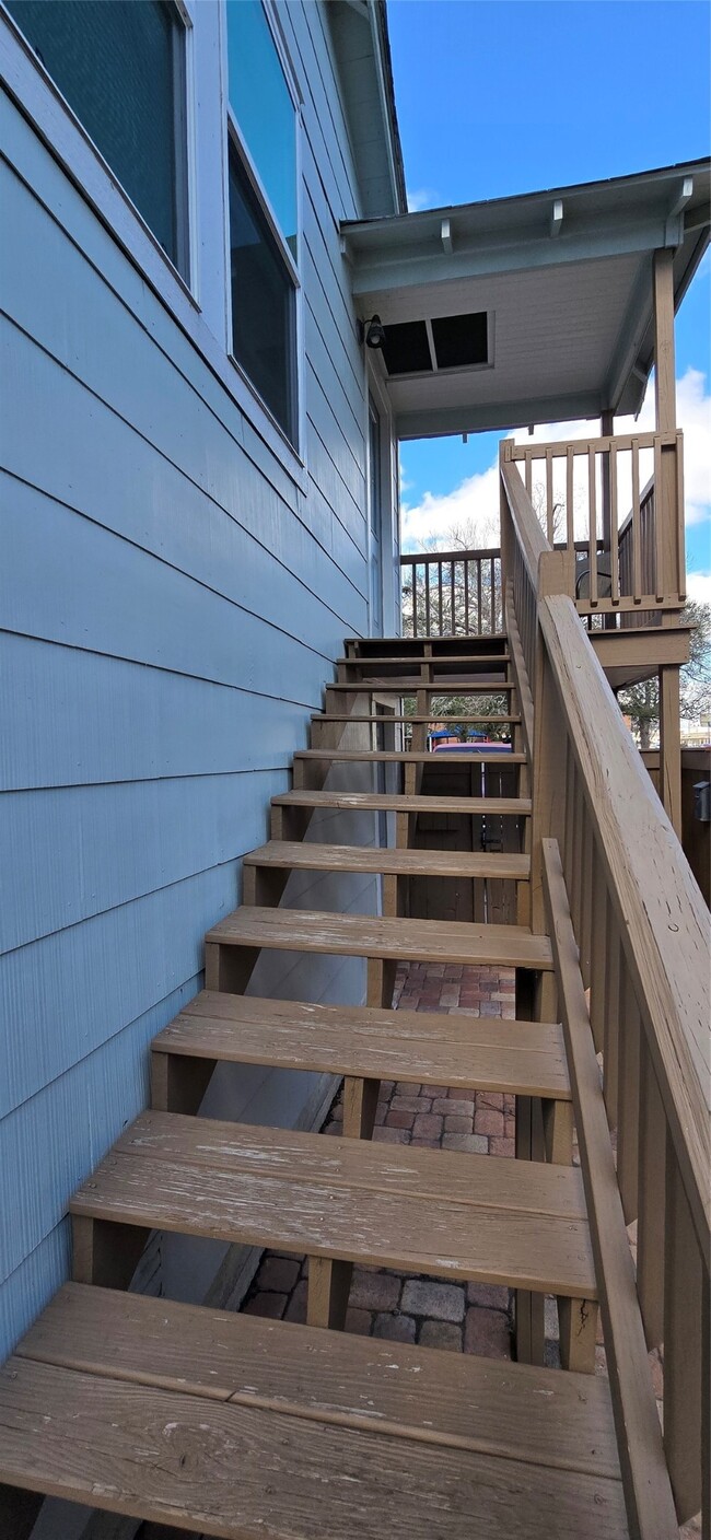 Building Photo - 1808 Avenue J