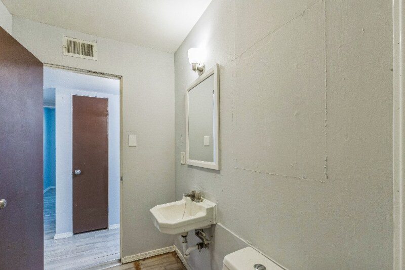 Building Photo - 3407 Barber St