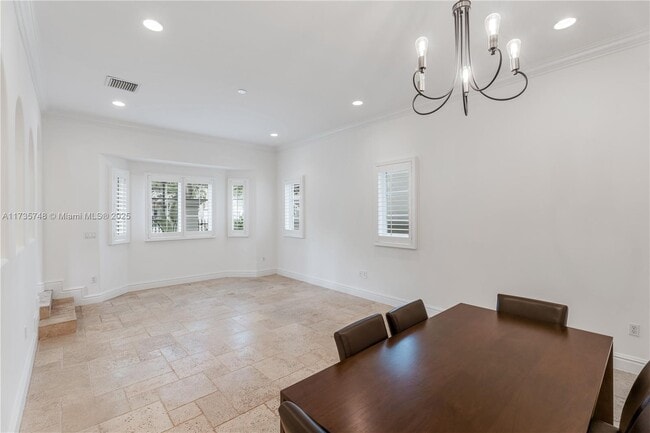 Building Photo - 10155 SW 75th Pl