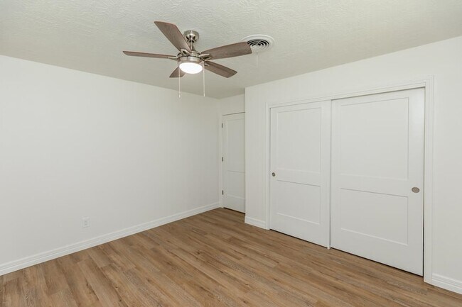 Building Photo - 1212 Irving St