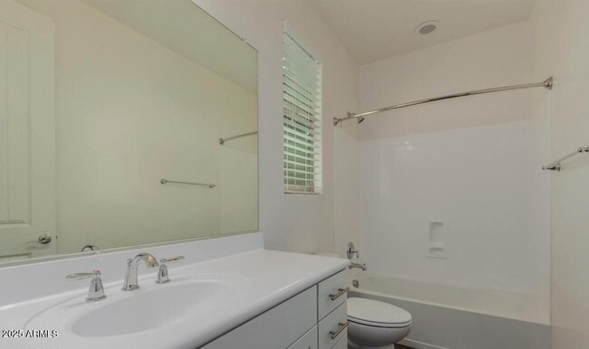 Building Photo - 947 W Kaibab Dr