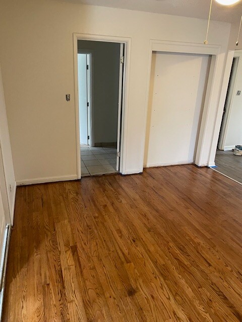 Building Photo - 4639 E Hamilton Ave