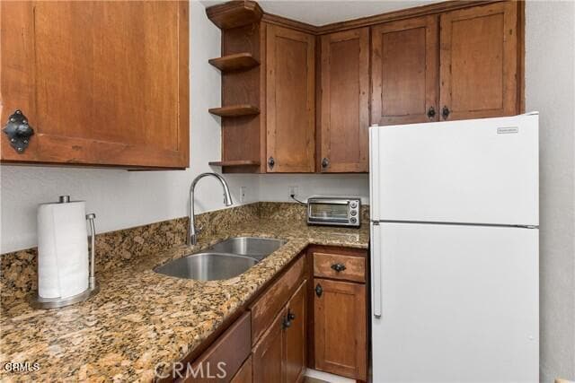 Building Photo - 2821 N Los Felices Rd