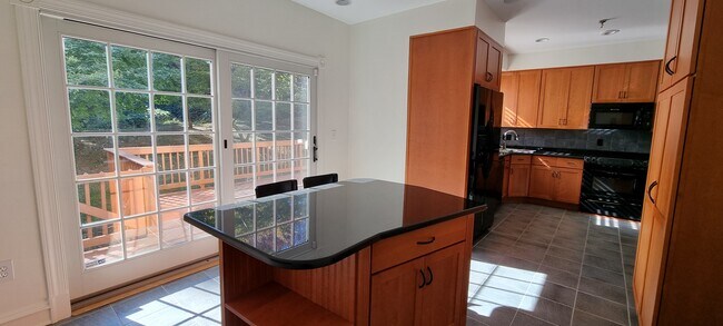 Building Photo - 9706 Whitley Park Pl