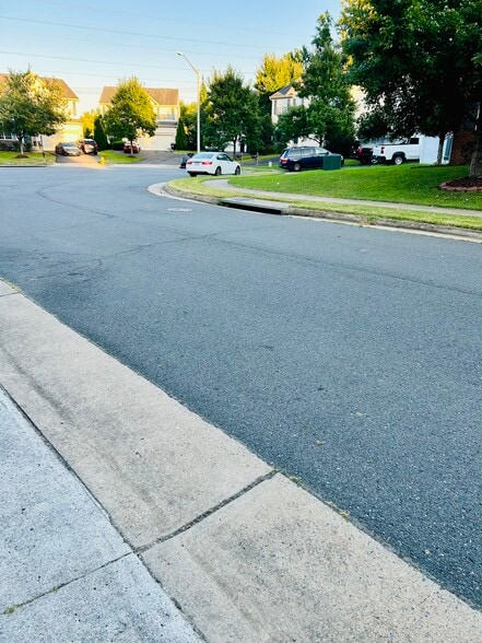 Building Photo - 2416 Neabsco Creek Ct