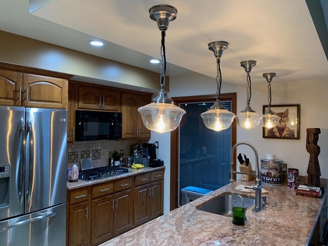 Building Photo - 3275 Chickering Ln
