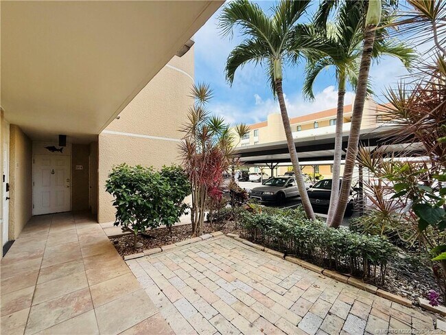 Building Photo - 3432 NE Causeway Blvd