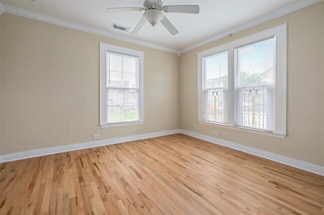 Building Photo - 1710 Avenue O