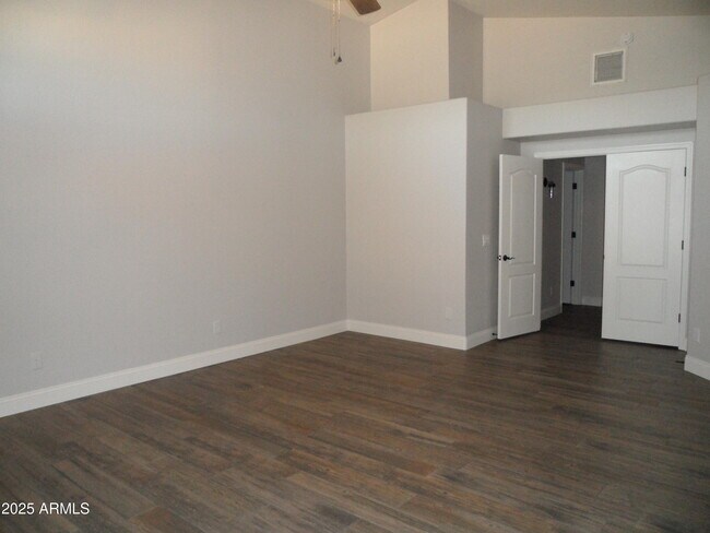 Building Photo - 7864 E Osage Ave