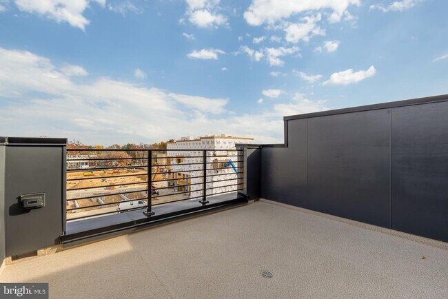 Building Photo - 2608 Olmsted Ct NW