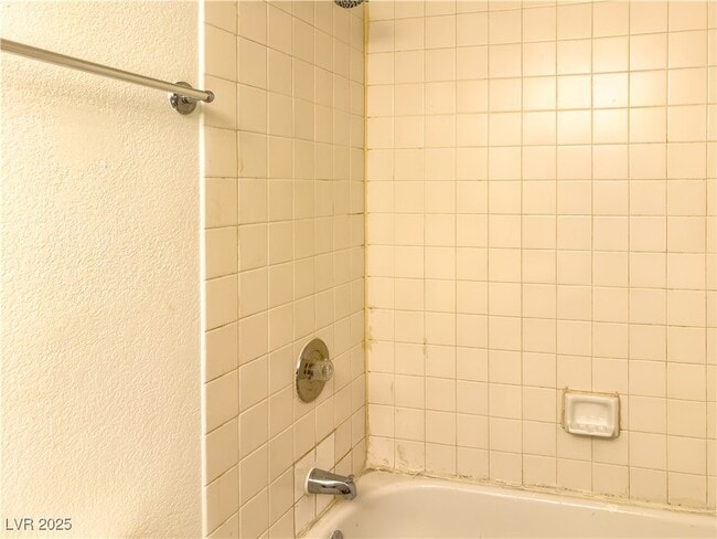 Building Photo - 2217 N Jones Blvd