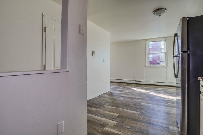 Building Photo - 78 Orient Ave