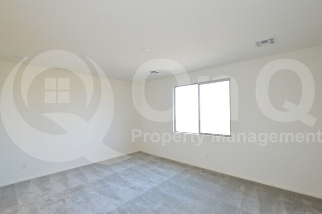 Building Photo - 816 S Strahan Pl