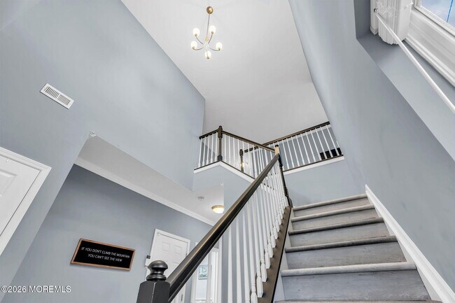 Building Photo - 52 Rockingham Way