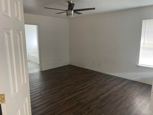 Building Photo - 11068 Chippewa Way