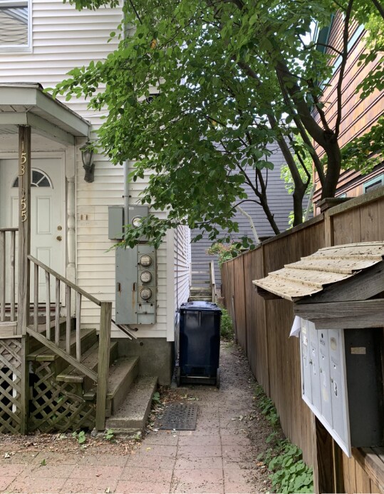 Building Photo - 153 Cherry St