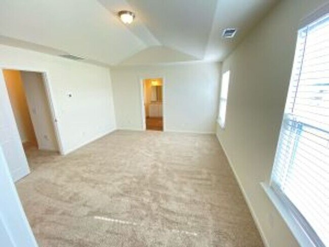 Building Photo - 233 Wahoo Cir