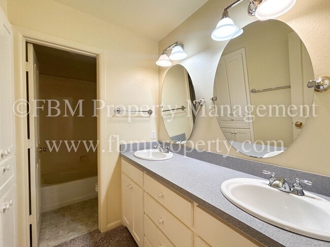 Building Photo - 1170 Lumkins Rd