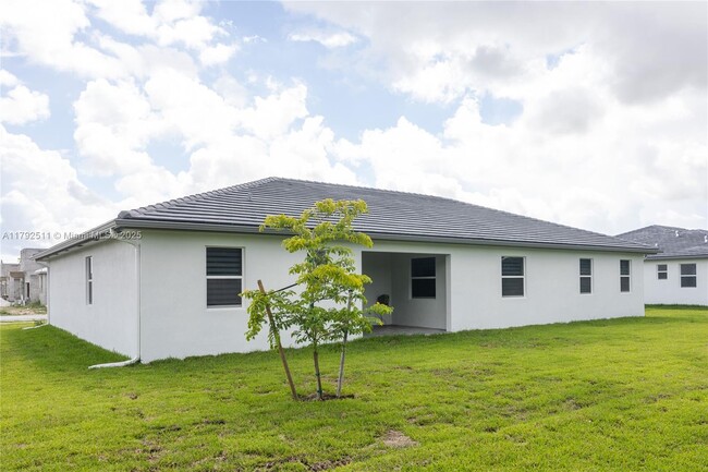 Building Photo - 21040 SW 127th Pl