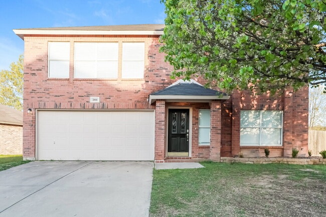 Building Photo - 2801 Yukon Dr