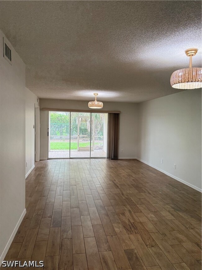 Building Photo - 7750 Jewel Ln