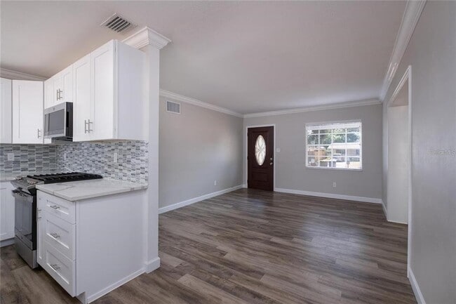 Building Photo - 4019 W Waterman Ave