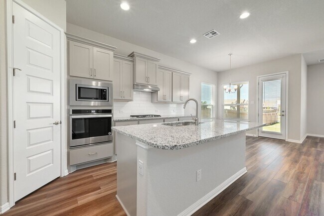 Building Photo - 3820 Brushy Creek Rd